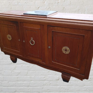 Buffet avec plateau central en marbre